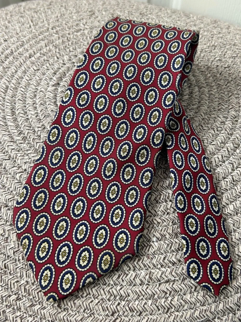 Brooks Brothers XL Hand Made in USA Silk Tie 3.75” Men's 63.5” Burgundy - Picture 4 of 4